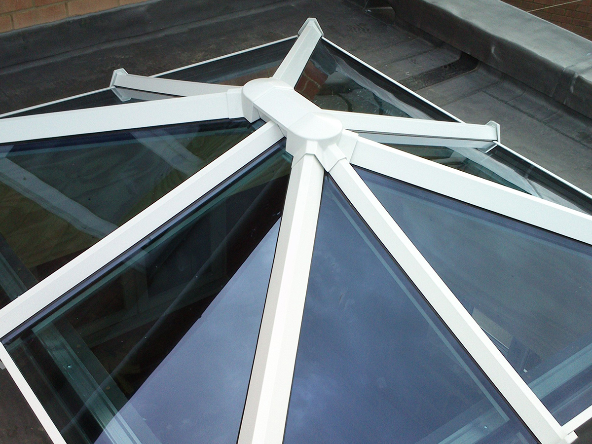 Lantern roof window